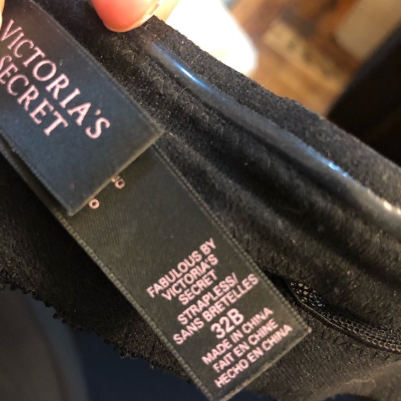 VS STRAPLESS BRA! - Picture 2 of 7